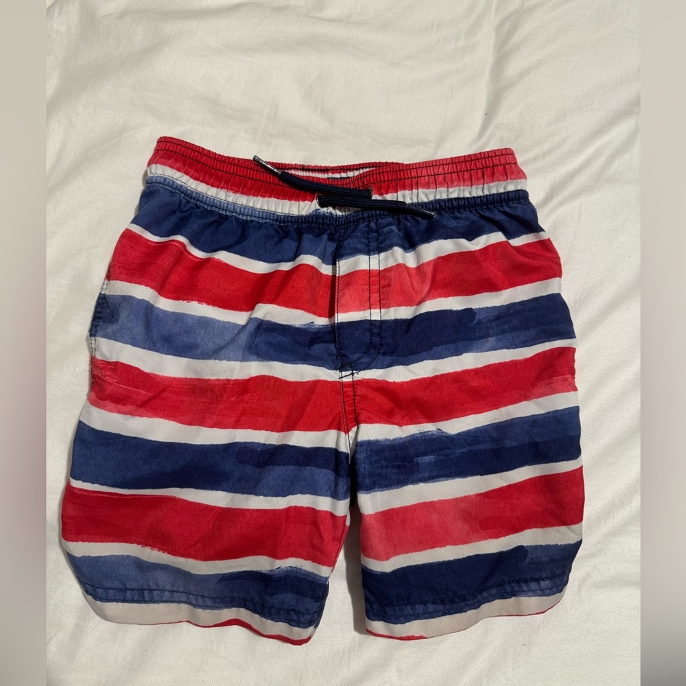 Carters Rash-guard and Trunks size 5T - Picture 2 of 4